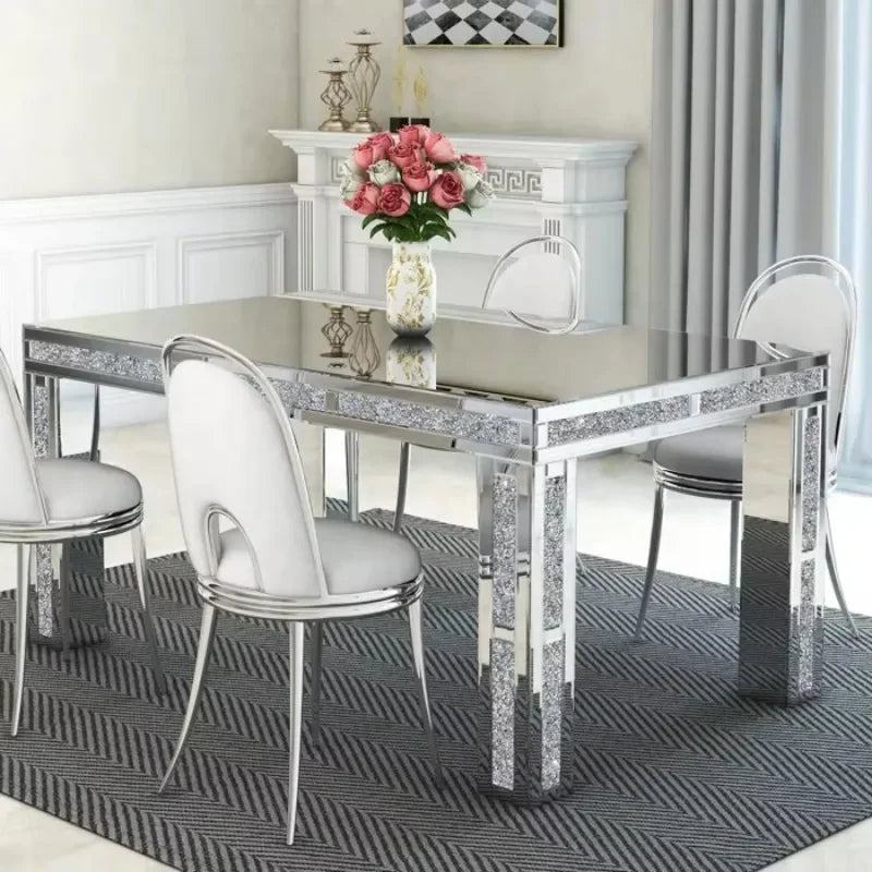 table manger moderne transparente chaises opaques strass brillantes argentées noires