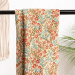 tissu fleuri vintage polyester coton fleurs feuilles chats beiges bleus rouges verts marrons résistance