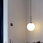 suspension lumineuse moderne or blanc sphérique mat câble suspendu minimaliste chambre restaurant