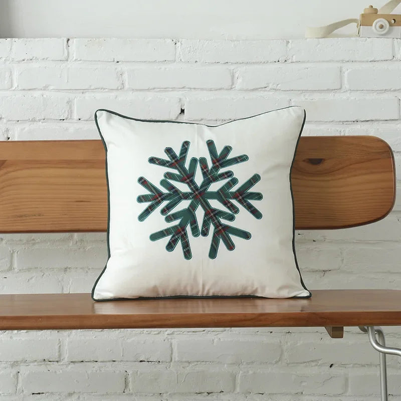 coussins brodés motif tartan vert rouge hoho joy noël decoration intérieure vintage moderne