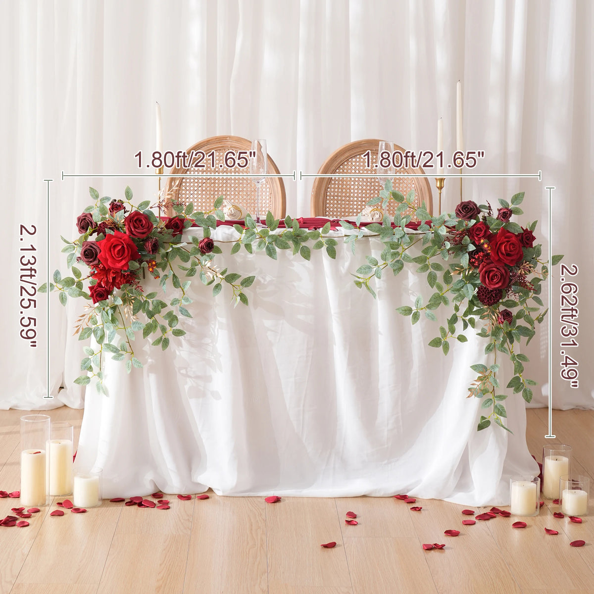 décoration romantique table mariage fleurs artificielles roses feuilles vertes bougies