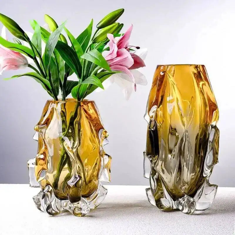 vase verre jaune ambré transparent moderne sculptural fleurs coupées lisintérieur chambre salon