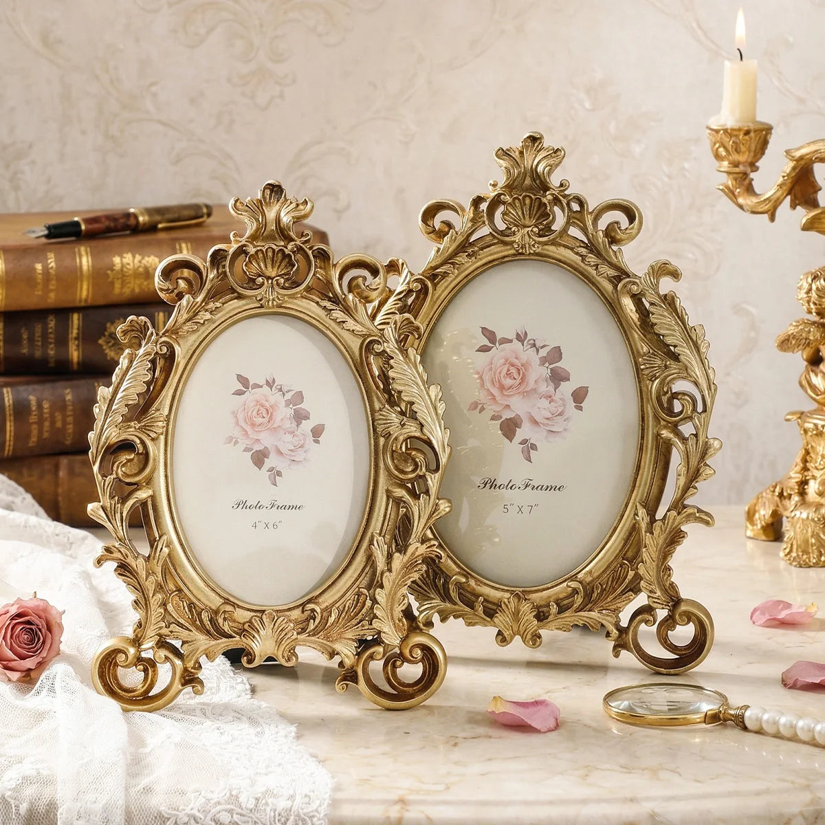 cadre photo doré ornements floraux baroques classique pieds noirsintérieur décoration résine moderne fixations pieds