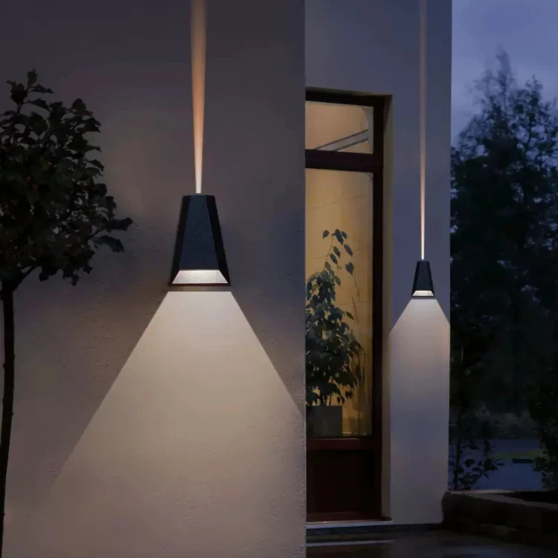 lampe murale moderne noir doré adhésive led ip65 hydrofuge aluminiumextérieur cour balcon jardin