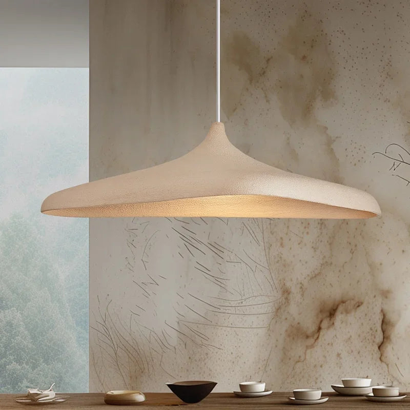 suspension lumineuse moderne câble suspendu ampoule E27 intégrée résine opaque beigeclair chambre salon restaurant