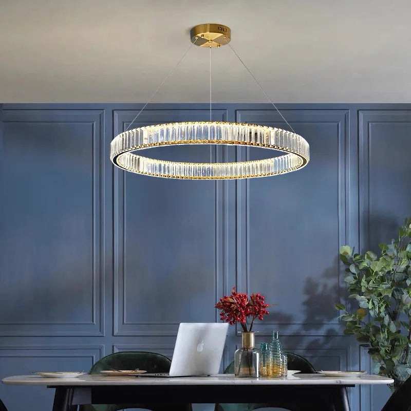 suspension lumineuse moderne or transparent cristaux led télécommande élégante salon chambre
