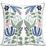 coussin carré blanc motif floral moderne brodé fleurs multicolores amovible lavable