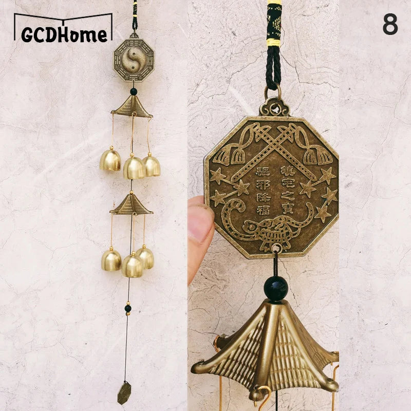 cloche décorative dorée motifs chinois feng shui suspension chaîne art traditionnel jardin intérieur