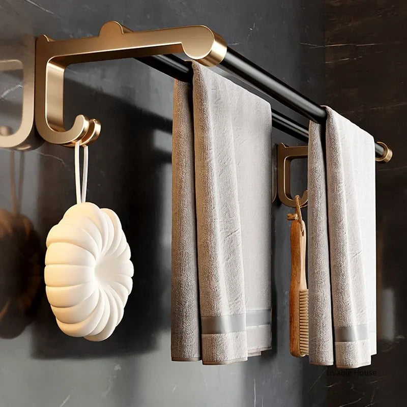 ensemble rangement salle bain noir doré moderne porte serviettes brosses savonnette clips élégant