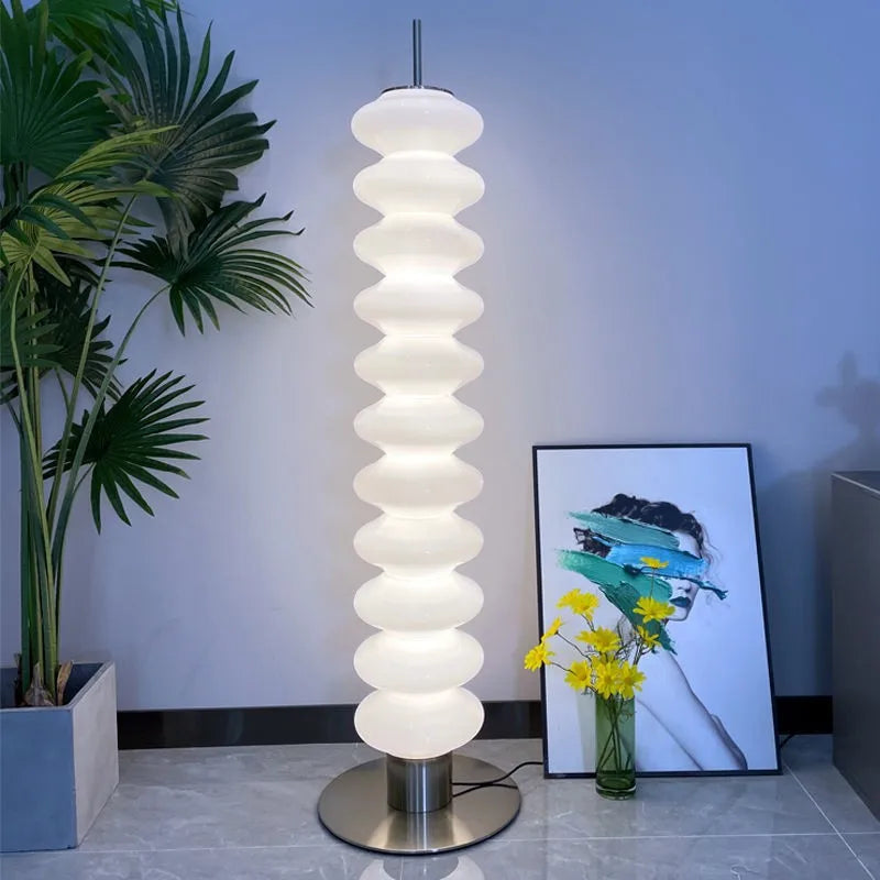 lampe sol moderne blanc base métallique éclairage puissant led directionnelle