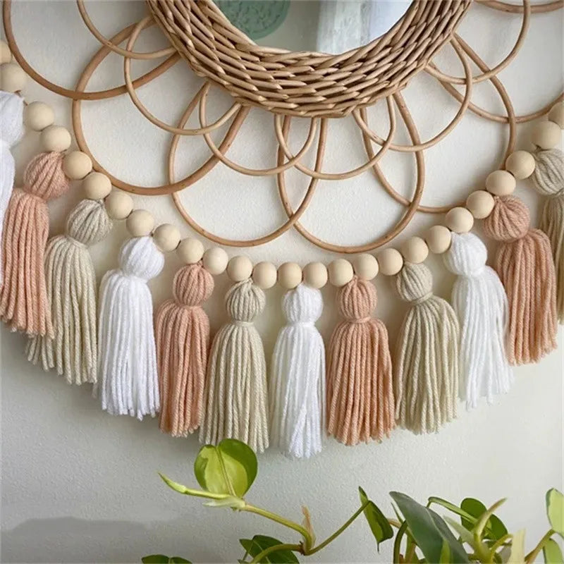 décoration murale boho dreamcatcher bois tassels beige vert moutarde blanc
