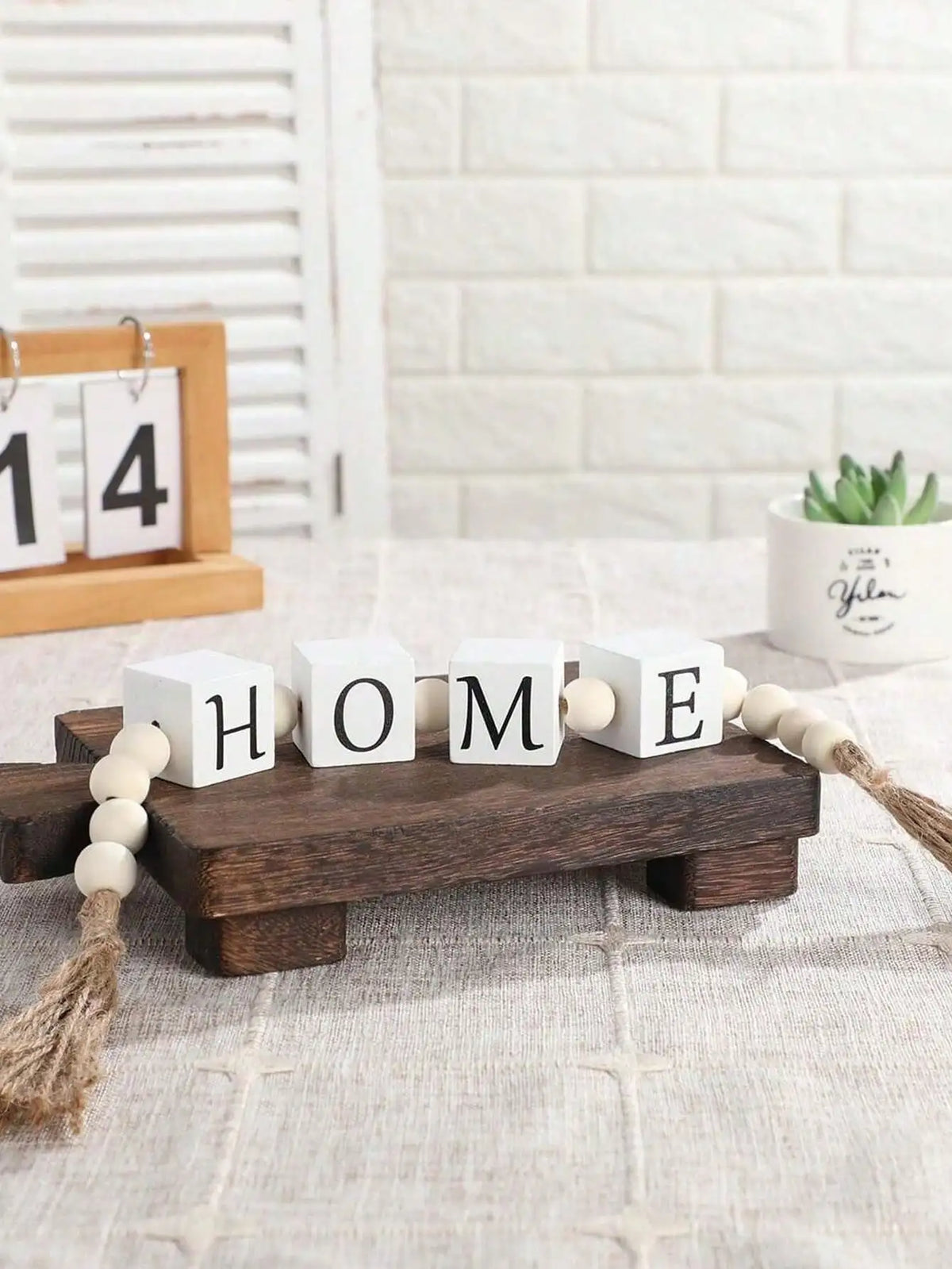 décoration intérieure guirlande lettres bois blanc tassel corde naturelle rustique chambre salon