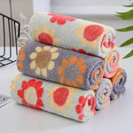serviettes molleton fleurées gris rouge jaune orange douces absorbantes moderne pack random couleur