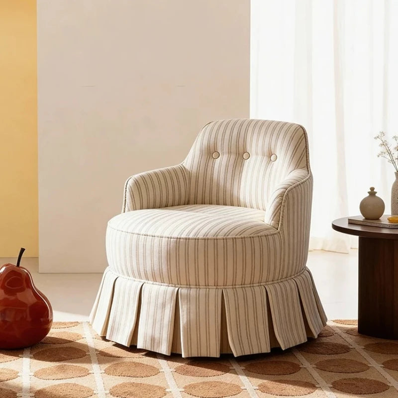 fauteuil classique rayures horizontales couleur beige bleu clair moderne salon chambre