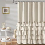 Rideaux élégants à volants pour salle de bain, rideau de douche en tissu, traitement de fenêtre de luxe, dans des tons neutres apaisants. Idéal pour ajouter une touche de raffinement à toute salle de bain.