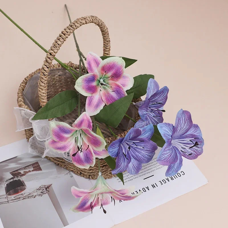 fleurs artificielles lys violet rose blanc décoration moderne mariage intérieur anniversaire baby shower