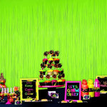 rideau festif franges lumineuses couleurs fluo jaune vert rose festive decoration anniversaire neon retro