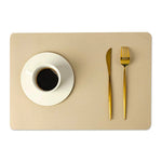 tapis table simili cuir moderne bleu vert marron rose assiettes cuillères fourchettes couteaux tasses