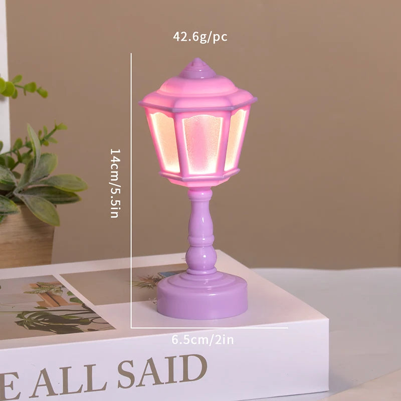 lampe table classique blanche rose plissée maison poupée accessoire miniature jouet enfant
