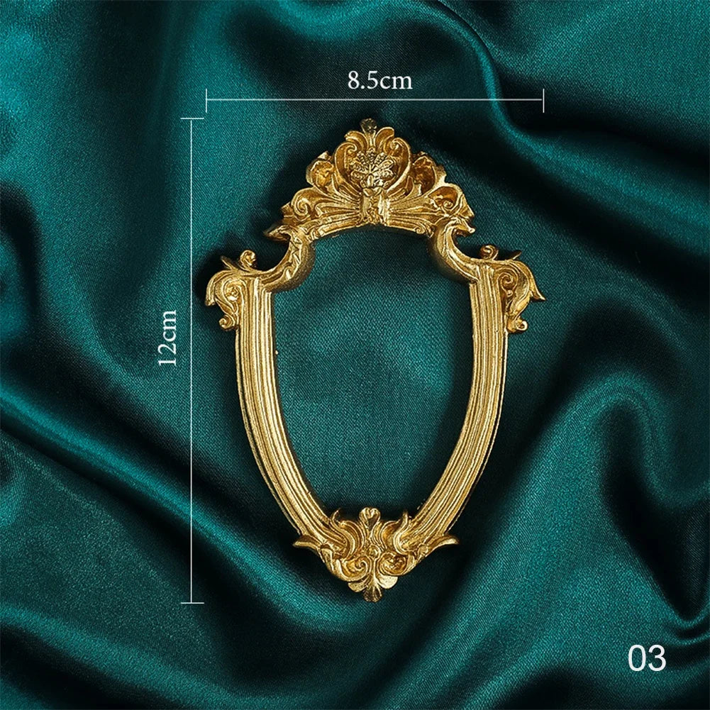 cadres photo ornementaux relief floral bijoux vintage baroque posés studio photographie
