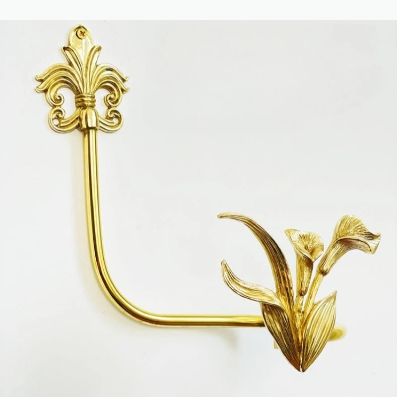 porte serviettes mural classique baroque fleurs stylisées doré fixations plaque fixation inclusOpaque