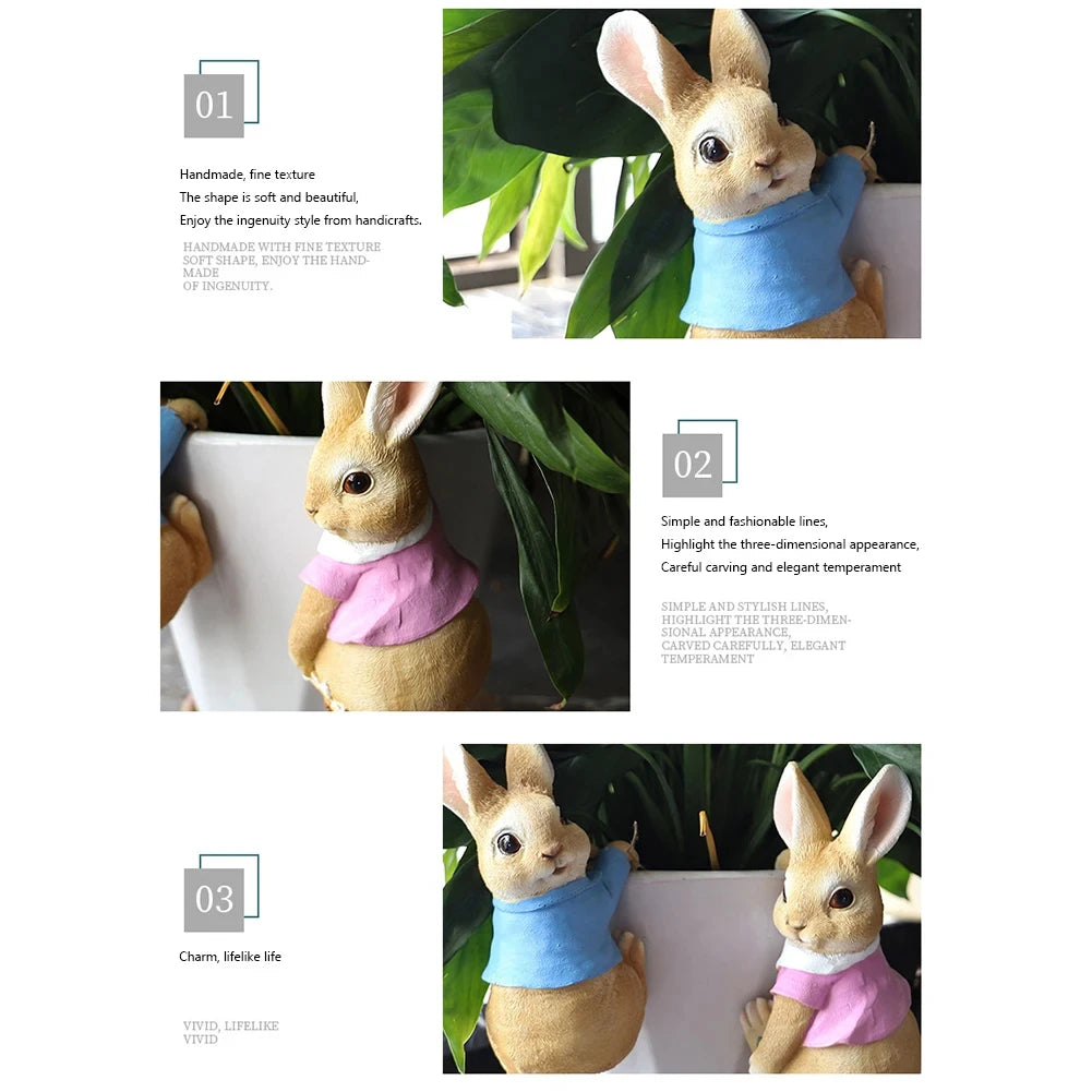 Des lapins en peluche ornés de vêtements de couleurs vives, avec des détails attrayants et des expressions faciales réalistes, donnent une impression de vie et de charme à ce produit d'artisanat unique.