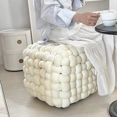 Tabouret cube nuage tricoté extra épais en vert armée pour dressing