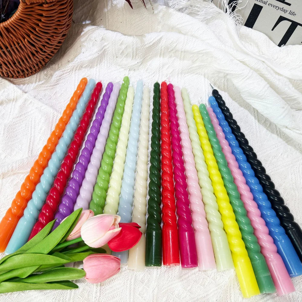 lot bougies coniques twistées couleur unie support verre décoration mariage