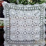 serviette table traditionnelle crochetée motif circulaire couleur beige claire