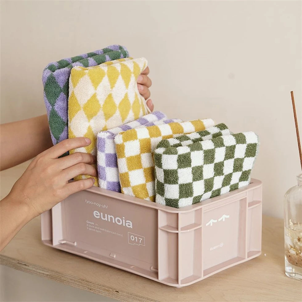 serviettes coton carreaux géométriques vert violet jaune rose rapide machine moderne