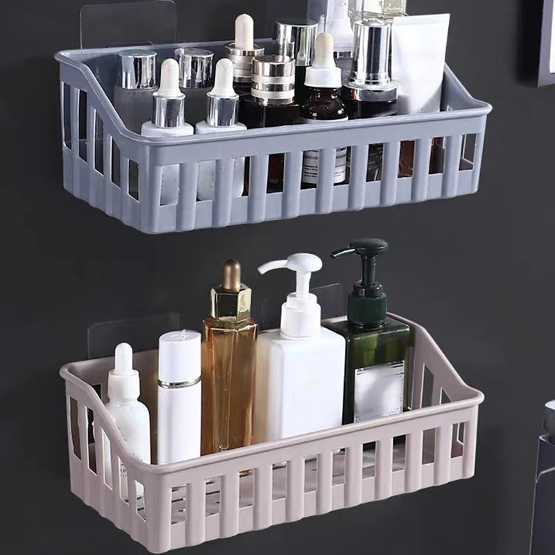 paniers rangement adhésifs salle bain gris beige modernes fonctionnels transparents perforés