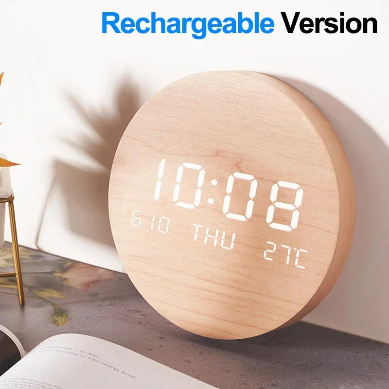 horloge murale LED digitale beige bois moderne coton lin sans fixation rechargeable salon