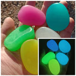 pierres décoratives luminescentes modernes multicolores vert bleu jaune opaques jardin