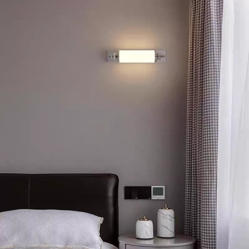 lampe murale moderne argentée rectangulaire lisse blanc chambre salon