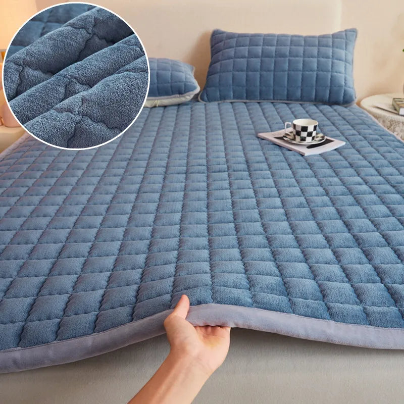 couvre lit matelassé bleu motif carrés moderne polyester hiver 120x200cm