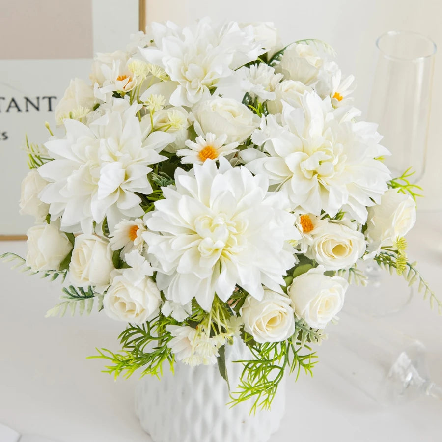 décoration mariage bouquet fleurs artificielles roses dahlias hortensias intérieur romantique champêtre