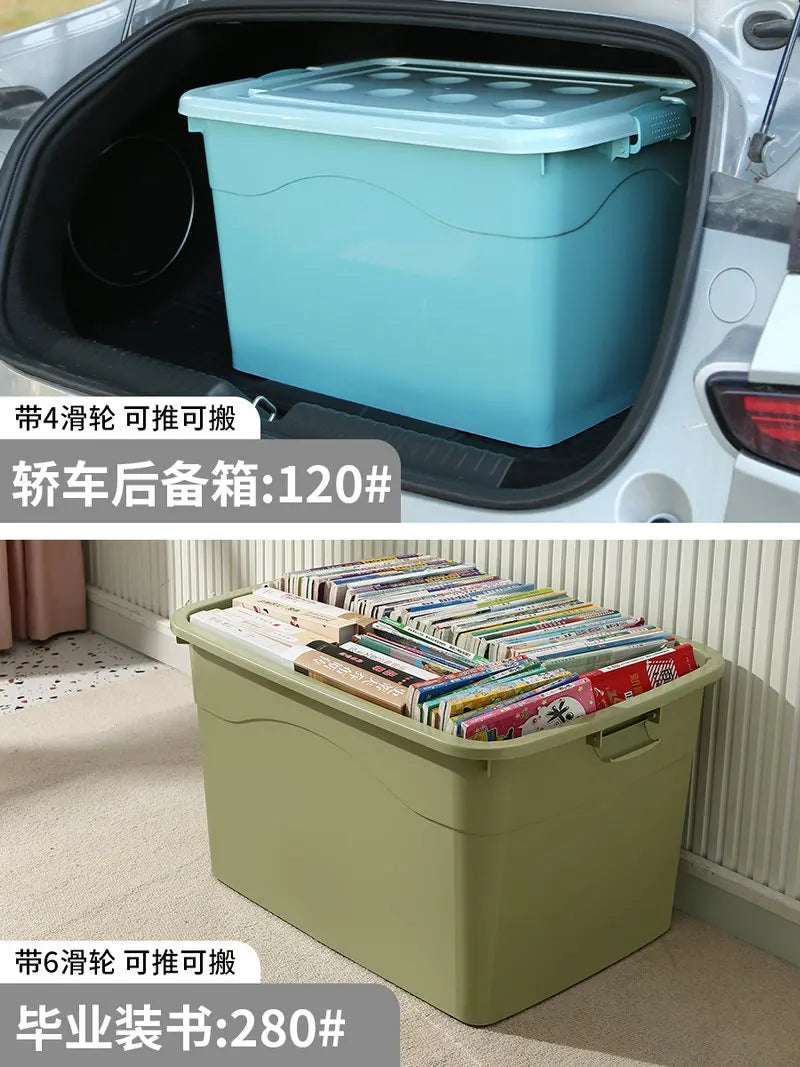 Boîte de rangement plastique bleu ciel avec couvercle, vue de dessus
