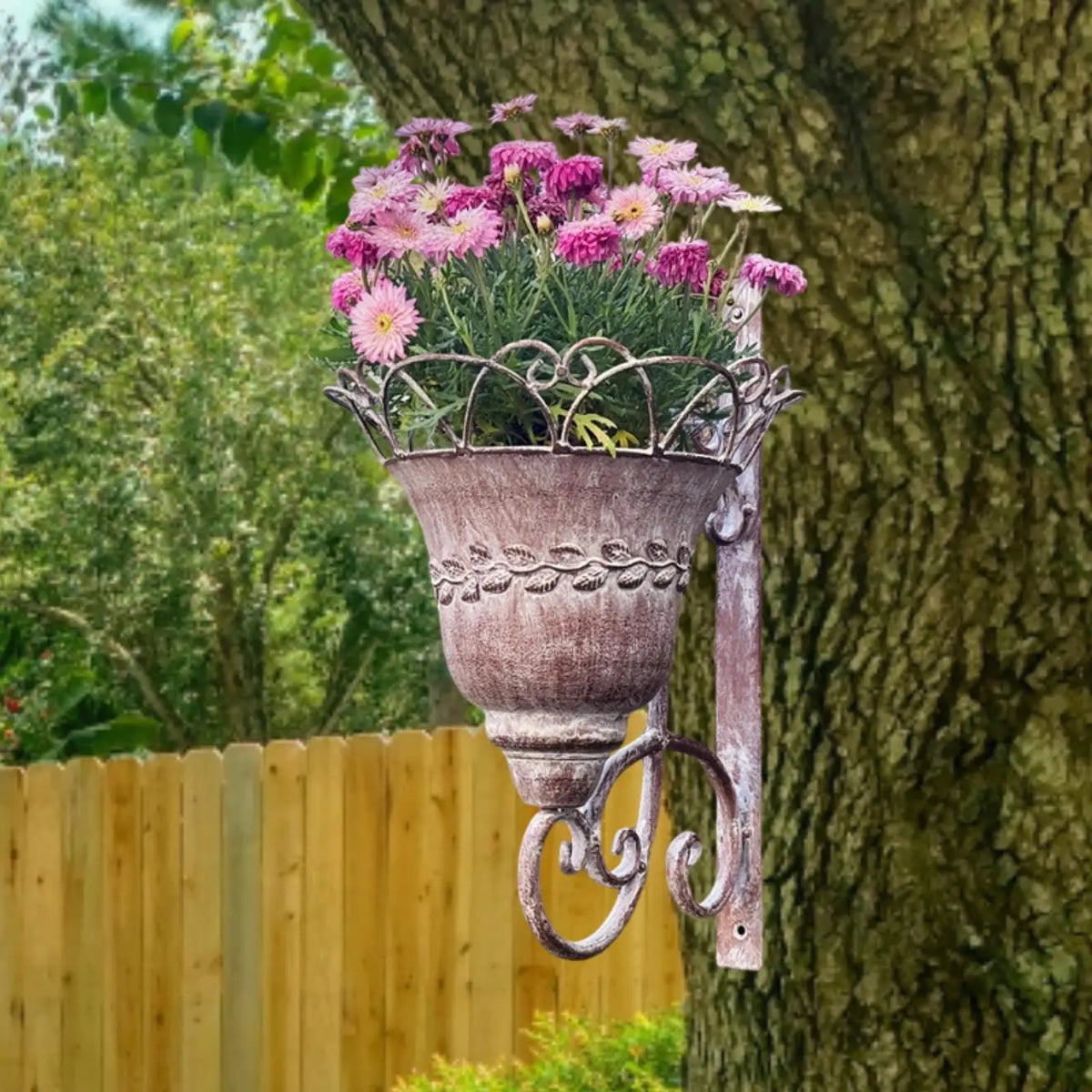 panier fleurs vintage cache pot suspendu mur ornements floraux marron gris sculptéextérieurintérieur decoration