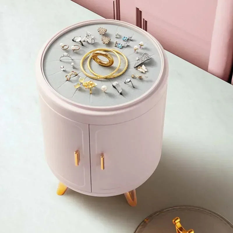 Boîte à bijoux organisatrice verte montrant l'intérieur avec rangements