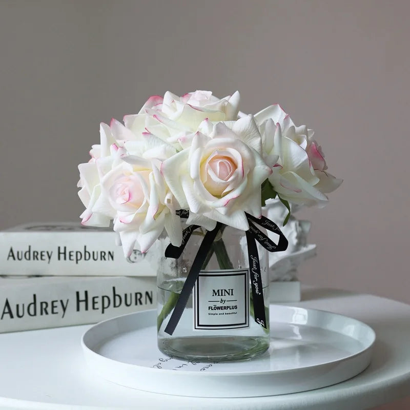 bouquet roses artificielles soie blanc rose pâle rouge décoration mariage intérieur élégant fixations ruban