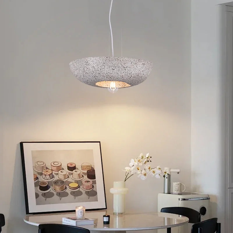 Suspension lumineuse moderne noir gris grains ciment opacité câble suspendu salon chambre