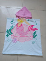 serviette plage microfibre enfant dessin animé sirène poissons bleu clair rose bleu jaune vert