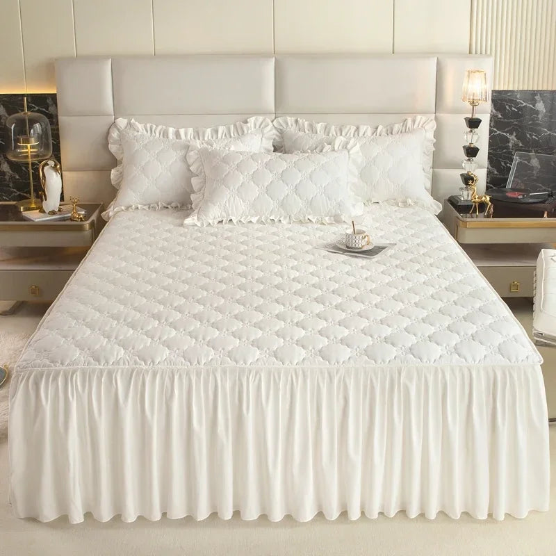 housse lit blanche quiltée volants classique coton polyester maison douce protection matelas