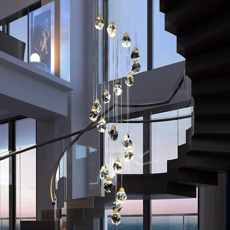 suspension lumineuse moderne transparente dorée facettes géométriques élégante leds