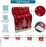 Ce motif festif de sapins et de flocons de neige sur un fond rouge crée une décoration murale idéale pour les fêtes de fin d'année.