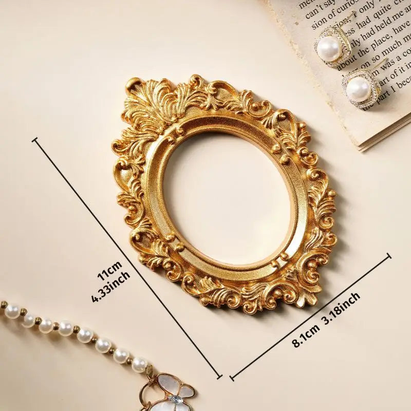 cadres dorés vintage baroques photos décoration intérieure ancien fixations boucles doreilles