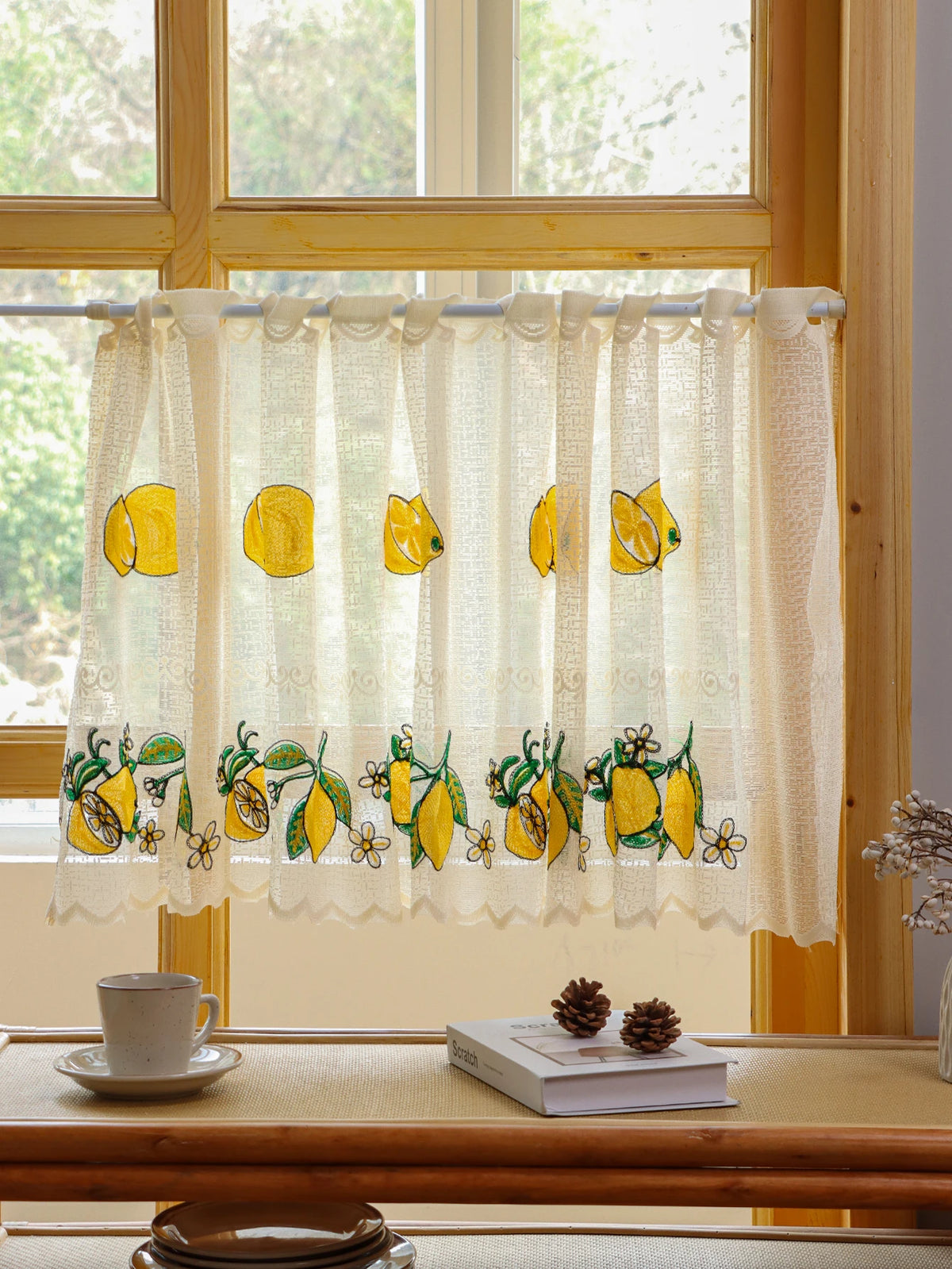 rideau brodé citrons fleurs vintage semi transparent blanc jaune vert beige