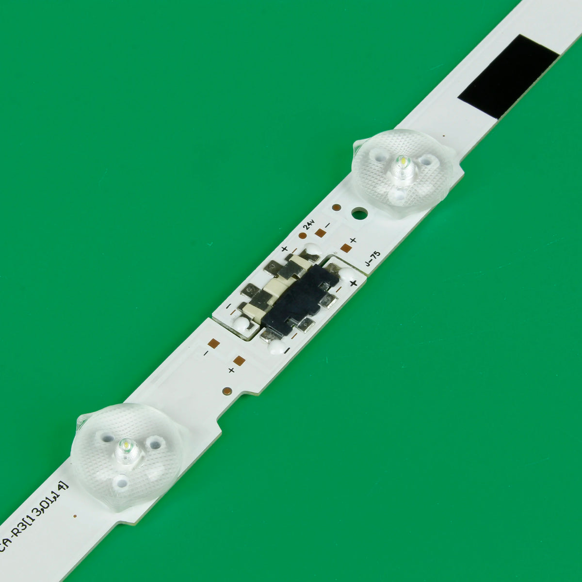 bande lumineuse led adhésive blanc noir vert moderne deux diodes connecteur étiquette polarité