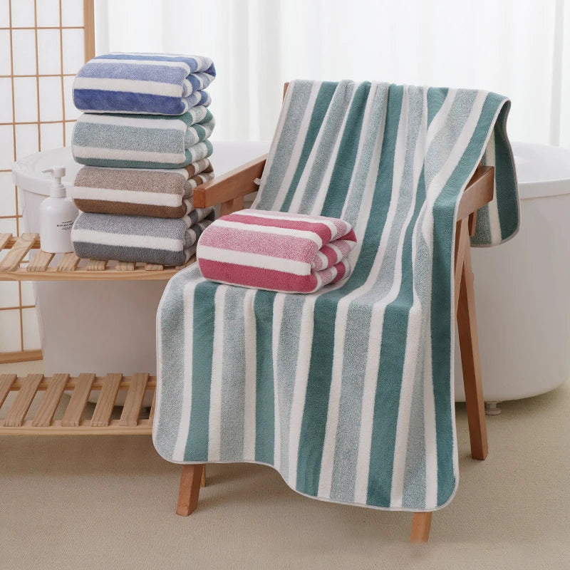 serviettes bain douces polyester rayures horizontales bleu clair blanc gris moderne ensemble pièces