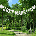 décoration mariage bannière just married coeurs blancs mr mrs lettres relief triangles crème